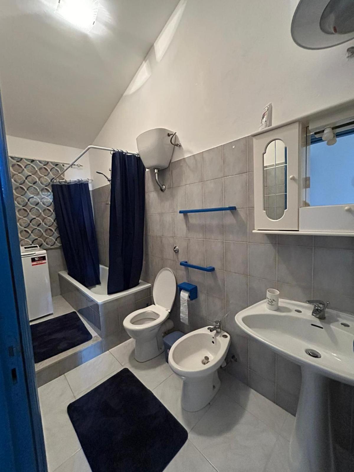 Casa Vacanze Da Francesca 雷阿尔蒙特 外观 照片