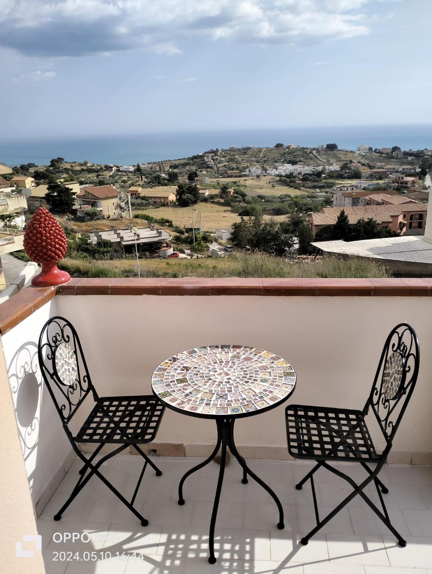 Casa Vacanze Da Francesca 雷阿尔蒙特 外观 照片